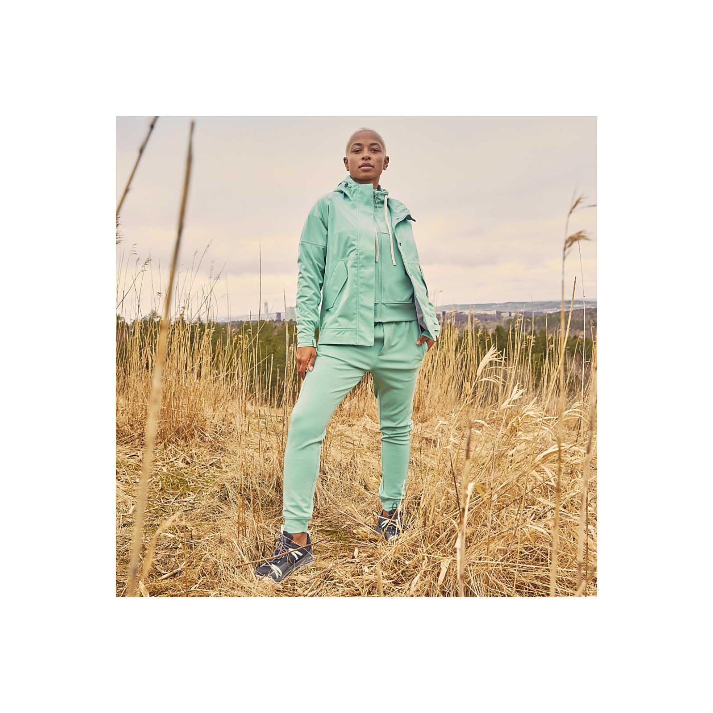 Women Whisper Rain Shell Jade | Merrell Outerwear