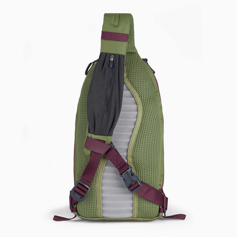 Women/Men Crest 8l Sling Mosstone | Merrell Bags